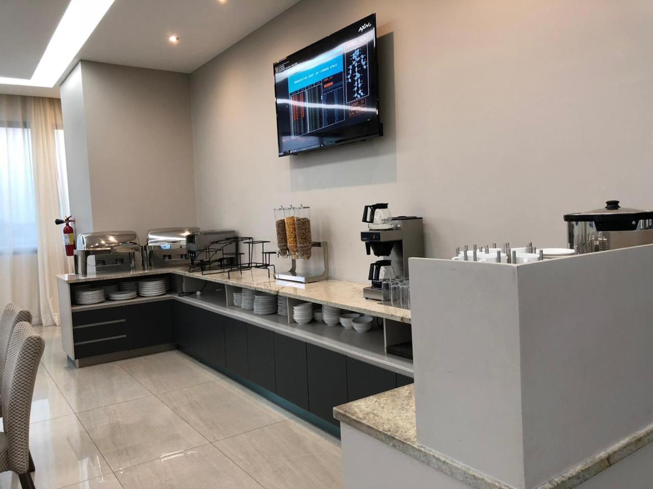 מאפוטו Blu Sky Hotel מראה חיצוני תמונה